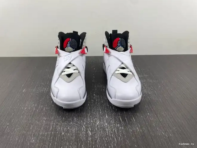 Rep Jordan Bunny (2013) 305381-103 Air Bugs 8 Retro 0620